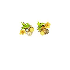 Retro Floral Yellow Bead Clip-On Earrings – 1950s Lucite Cluster Gift for Her